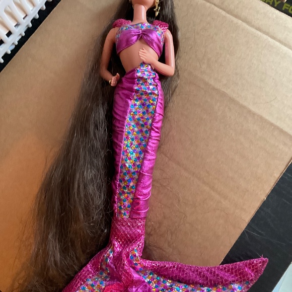 3 Barbie Mermaid dolls. K146 - Picture 7 of 9